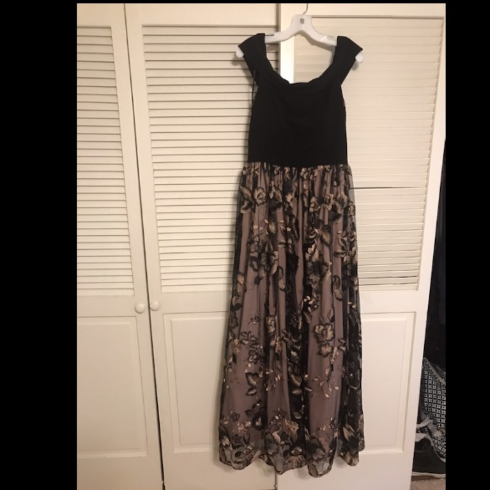 COPY - David’s Bridal off-the-shoulder embroidered gown - Picture 1 of 1